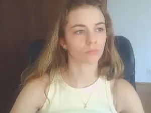 AriaYoung  live sex cam
