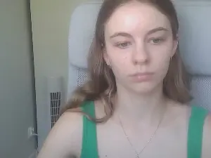 AriaYoung  live sex cam