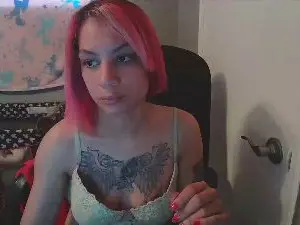 Tattedredd  live sex cam