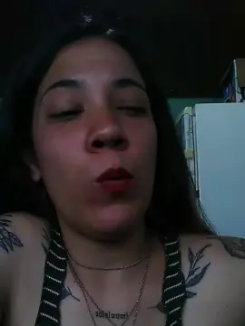 Ariiaanaa  live sex cam