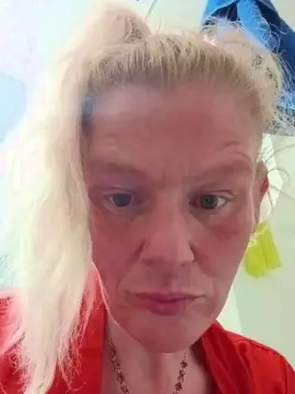 CloudyKisses  live sex cam