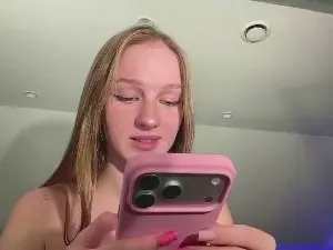 AshleaGiardini  live sex cam