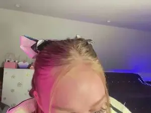 AshleaGiardini  live sex cam