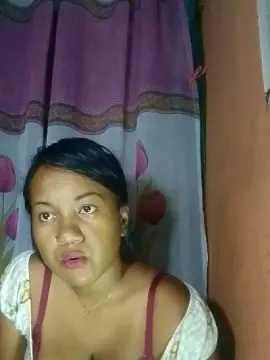 Tsaratarehy97  live sex cam