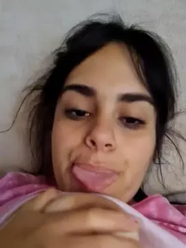 Aye225  live sex cam
