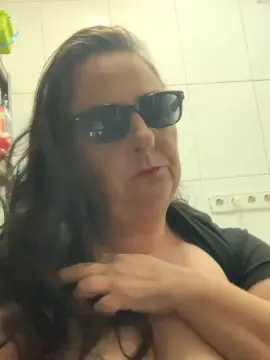 Eroticjess  live sex cam