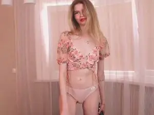 CloverChapel  live sex cam