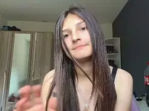 LaviniaStolze  live sex cam