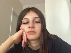 LaviniaStolze  live sex cam