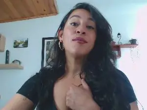 Pandora_and_AJ  live sex cam