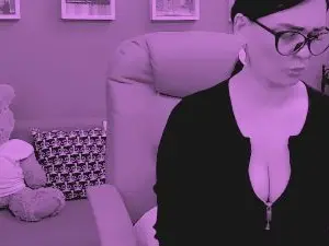 ChantalLia  live sex cam