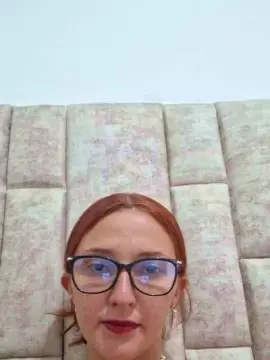 Haily_44  live sex cam