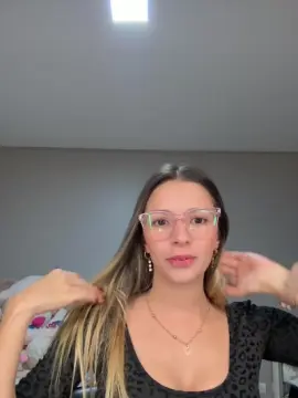 Mia27nara  live sex cam