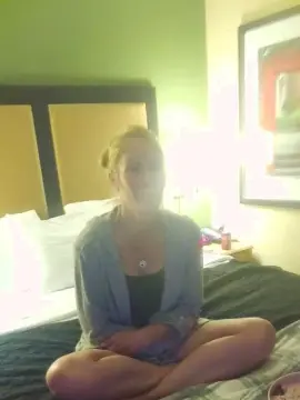 MissPeacock  live sex cam