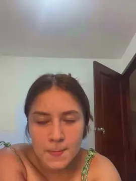 Darla23  live sex cam