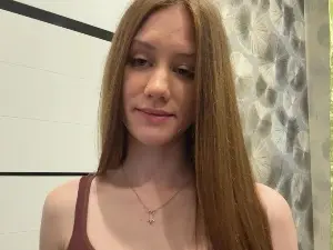 KarriStaudt  live sex cam