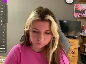 KristenHorwood  live sex cam