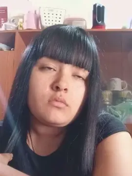Luuuu25  live sex cam