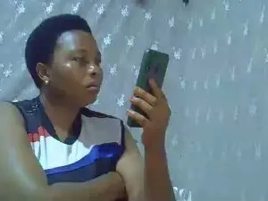 Bigclit_mom  live sex cam
