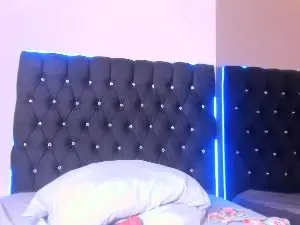 Suzysuzza  live sex cam