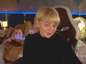 AmaraNights  live sex cam