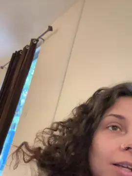 Crimsonroses7  live sex cam