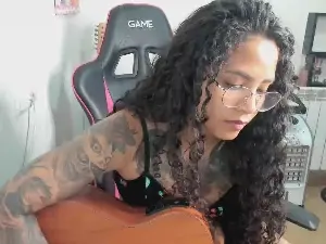 Hot_ama  live sex cam