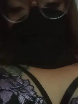 Gataonlyy  live sex cam