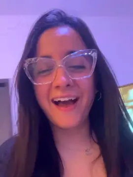 Lola2032  live sex cam