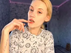 HyonPuzio  live sex cam