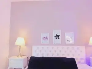 Mature_squirt_  live sex cam