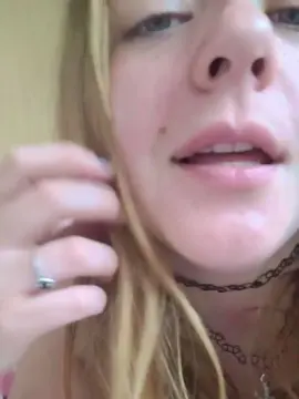Ursula98  live sex cam