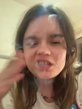 Katia2942  live sex cam