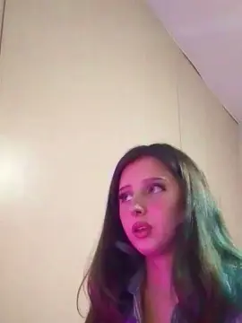 Elqueentraeslut  live sex cam