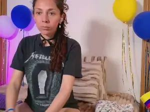 AlisonAndree  live sex cam