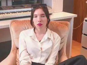 LeonidaYilma  live sex cam