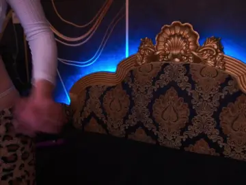 LunaLicks  live sex cam