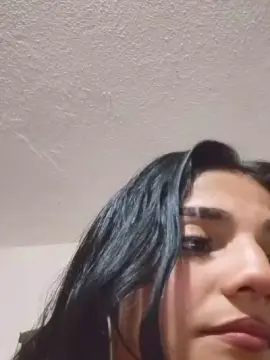 Nat_purple  live sex cam