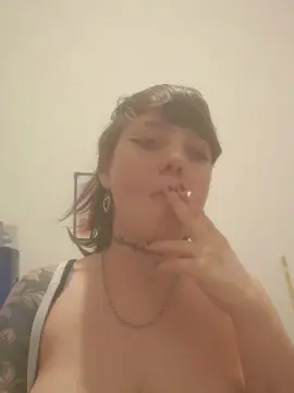 Brunit4  live sex cam