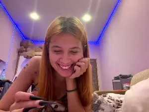 ClashRoyaleLove  live sex cam