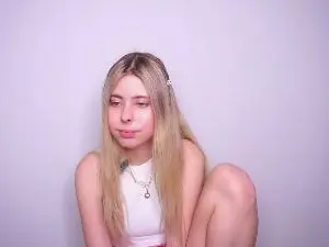 ClotildeGrett  live sex cam