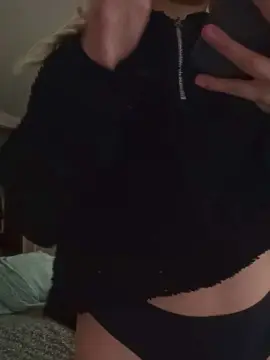 Emi_laura  live sex cam
