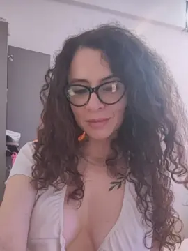 Nanuxxx1  live sex cam