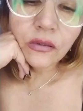 Vitaminafranc  live sex cam