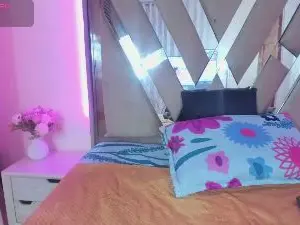 Casey_lorens  live sex cam