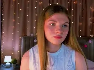 LeannaSwogger  live sex cam