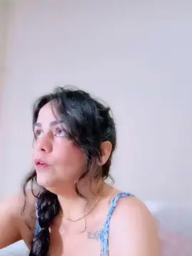 Aura_Catherine  live sex cam
