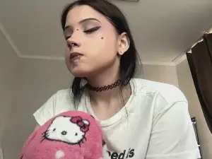 CorrinSkubik  live sex cam