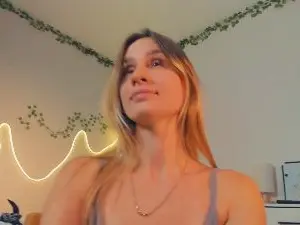 KiraRM  live sex cam