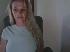 LoVe_On  live sex cam